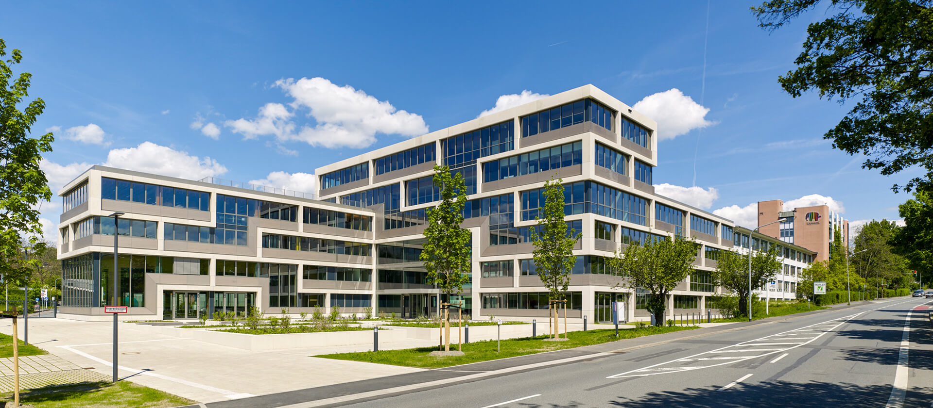 Reges Interesse bei der Besichtigung des DAW Neubau am Tag der Architektur