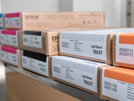 Lagerung von Druckerpatronen und Druckerpapier