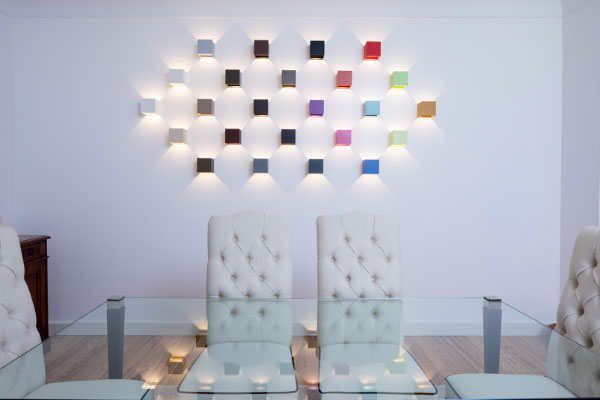 Spiegelglatte Wand – wirkungsvolles Licht